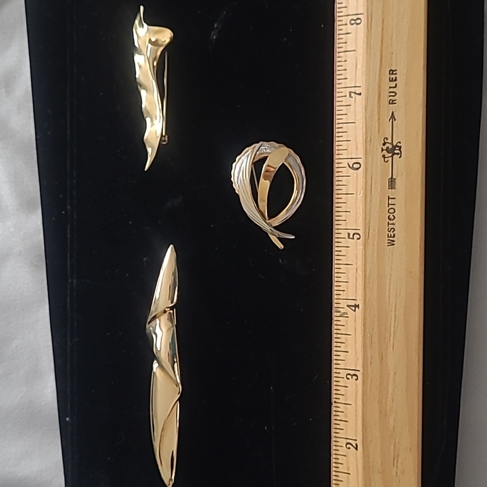 3 vintage pins Bundle 2 yellow gold 1 silver & gold 1960's